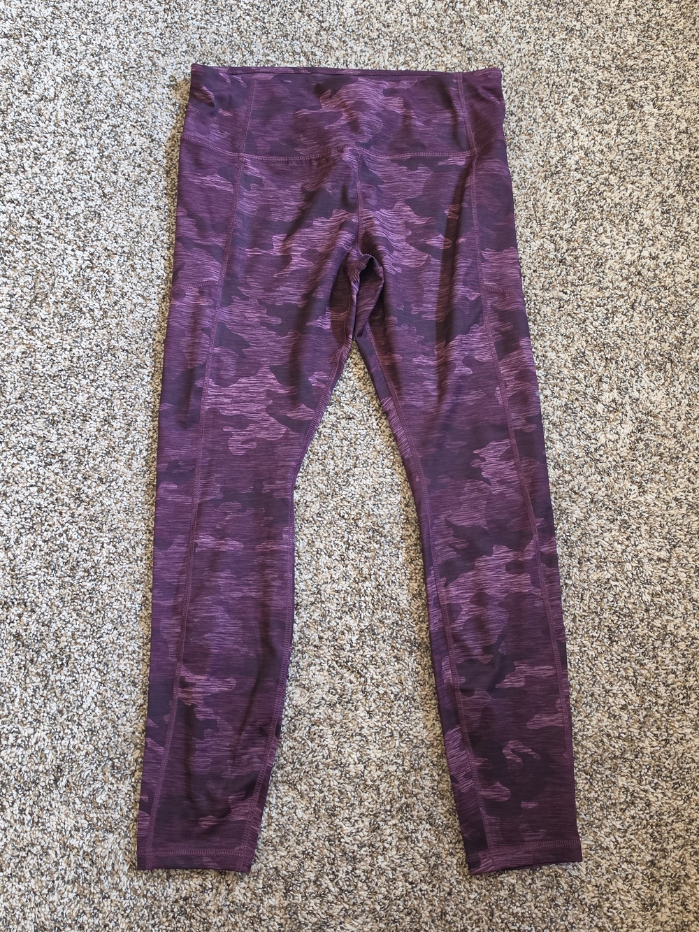 Avia Purple Camo Ankle Leggings Large